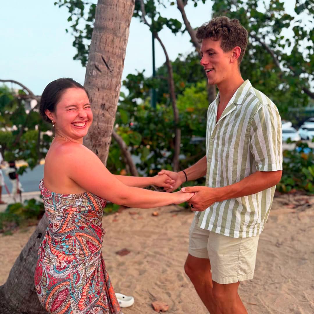 Sunset Salsa Beach Class in San Juan, Puerto Rico - Image 2