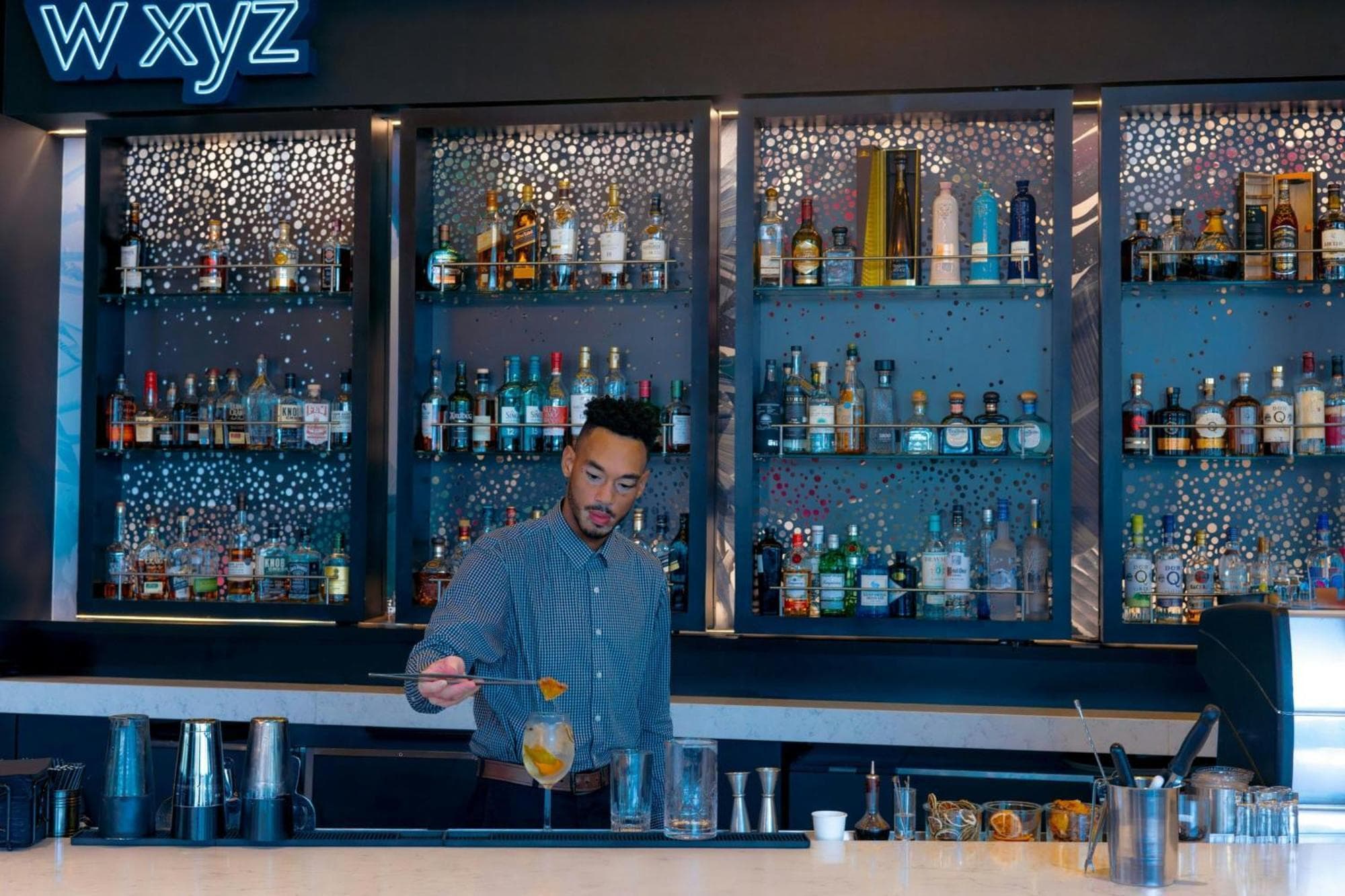 Salsa Class + Cocktail Included